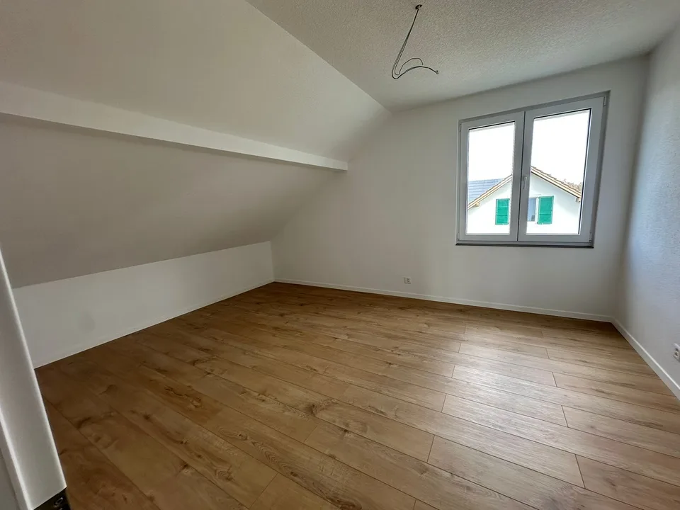 Incantevole casa unifamiliare di 6,5 locali in una posizione tranquilla – foto 10 di 16
