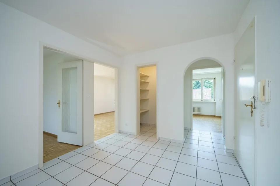 Charmante 4.5-Zimmer-Wohnung mit Balkon in Binningen