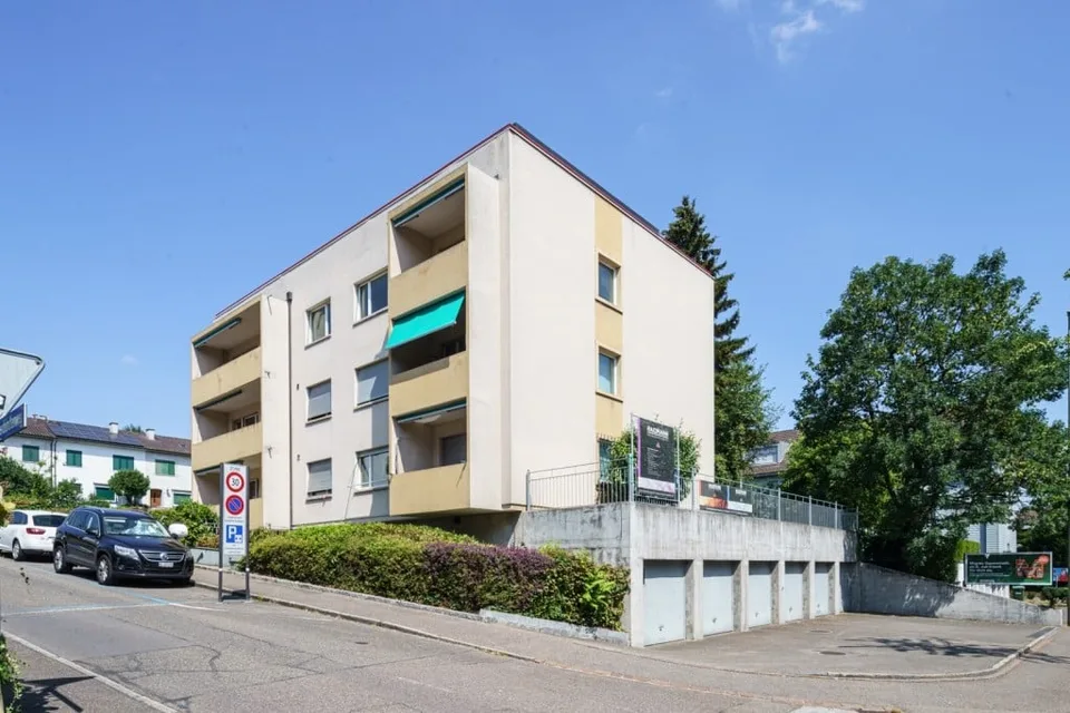 Charmante 4.5-Zimmer-Wohnung mit Balkon in Binningen – Foto 11 von 12