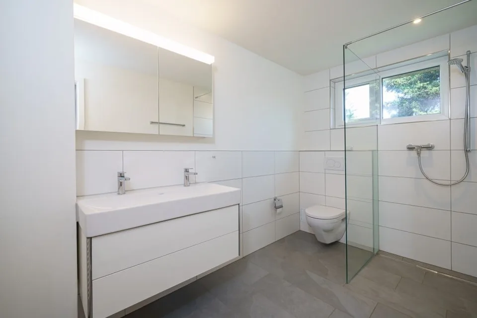 Charmante 4.5-Zimmer-Wohnung mit Balkon in Binningen – Foto 6 von 12