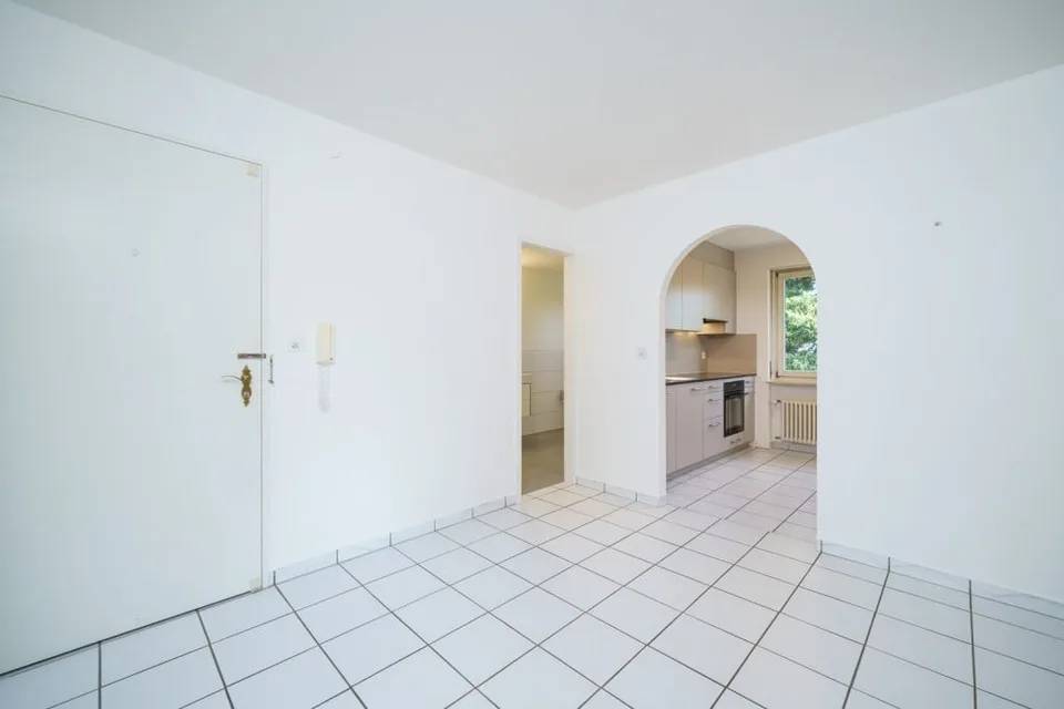 Charmante 4.5-Zimmer-Wohnung mit Balkon in Binningen – Foto 7 von 12