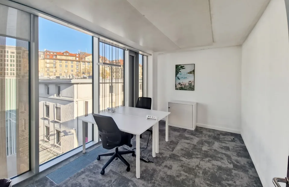 Büro für 3 Personen bei Regus City Flon