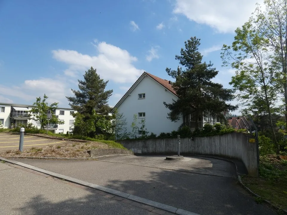 Einstellplatz in der Tiefgarage zu vermieten!