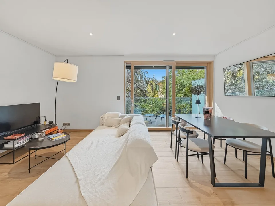 Sehr selten - Hochwertige Wohnung in Cologny - Terrasse und Parkplatz