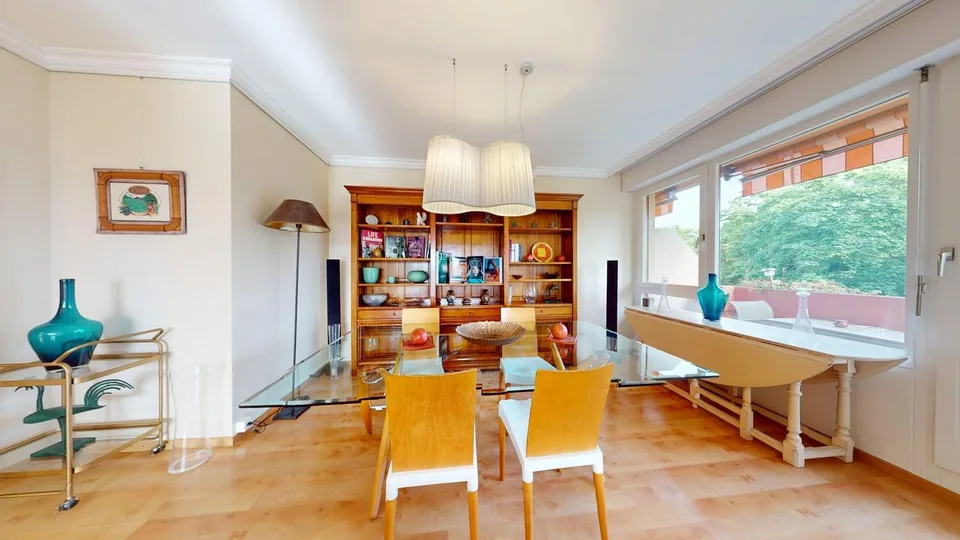 Meraviglioso appartamento di 4 camere con 3 balconi – Route de Frontenex 114, Ginevra!