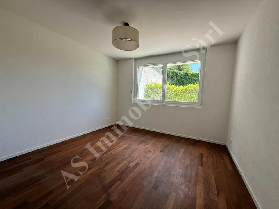 Prachtvolle 2.5-Zimmer-Wohnung mit 56 M2 und Terrasse