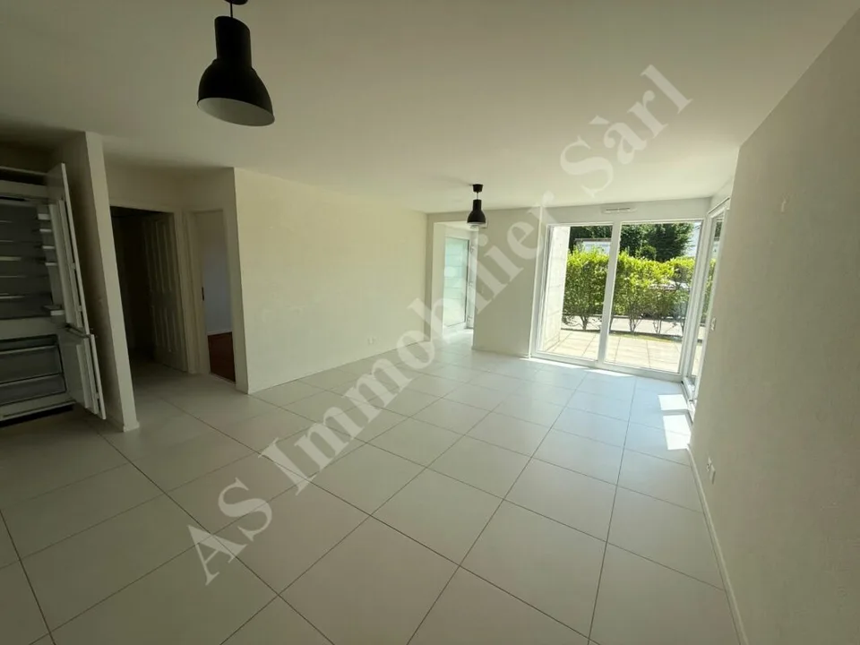 Prachtvolle 2.5-Zimmer-Wohnung mit 56 M2 und Terrasse