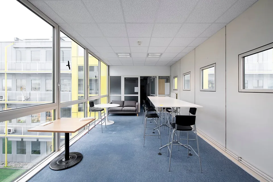 Magnifique locaux d'env. 720m2 au 2ème étage du CTN 12