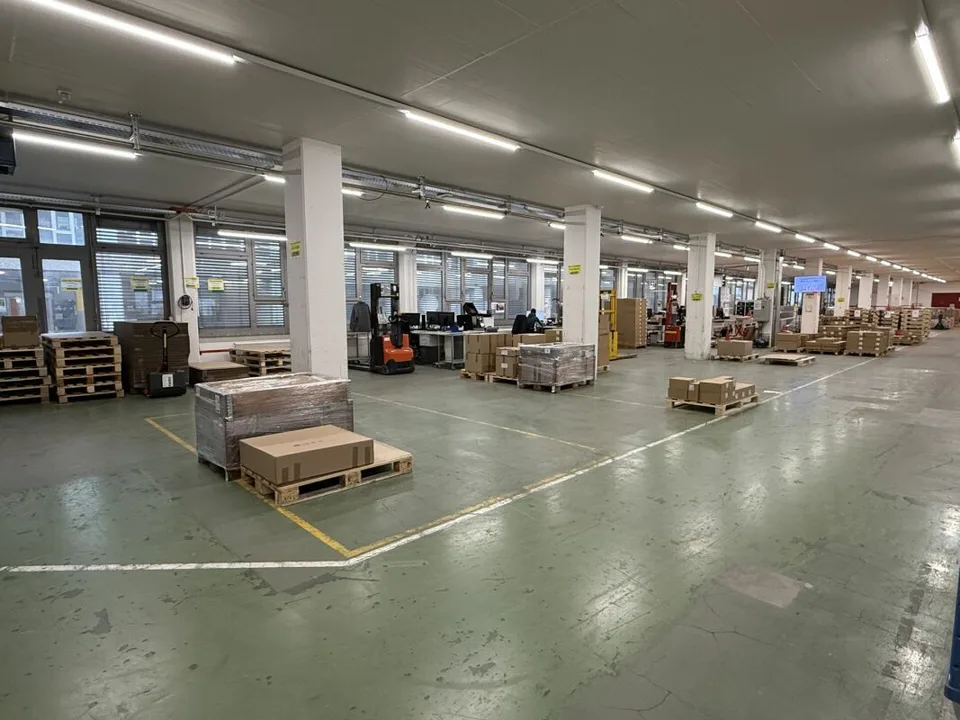 Gewerbeflächen mit ca. 1'200 m2 auf einer Ebene