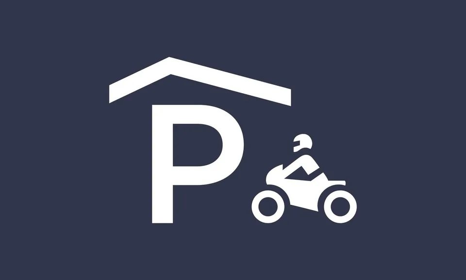 Motorradparkplatz in Tiefgarage