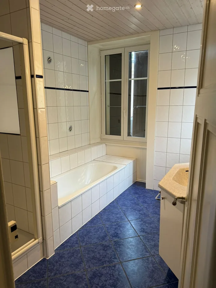 Corcelles petit immeuble calme appartement 3 pièces 80 m2