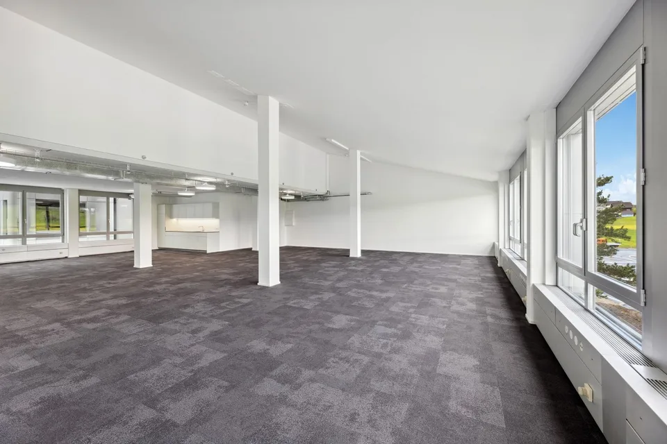 Spazio ufficio nell'Atrium Cham