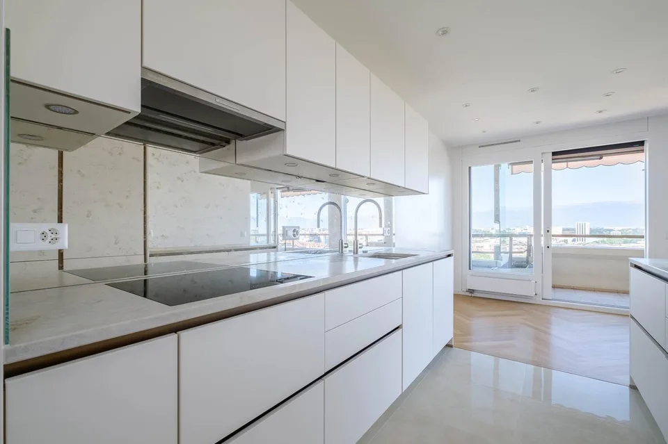 Tour-de-Champel: Elegant renoviertes Apartment mit spektakulärer Aussicht