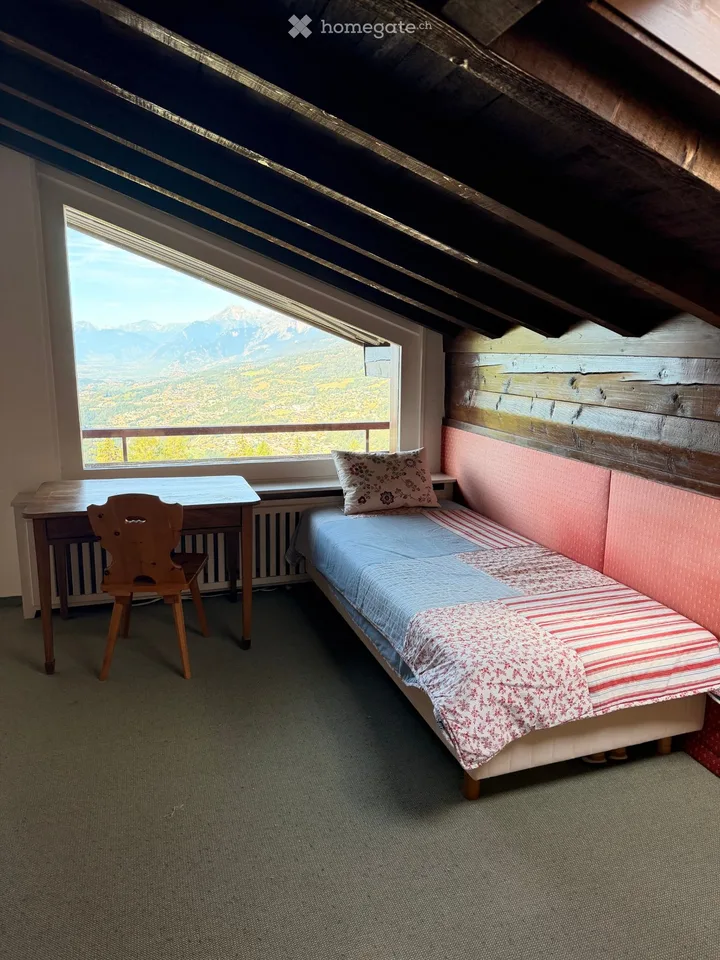 2.5 rooms for rent for a year - Furnished with a parking space