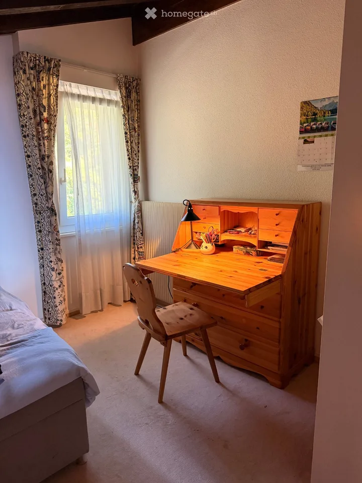 2.5 rooms for rent for a year - Furnished with a parking space