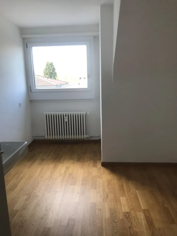 Bastelraum mit Lavabo
