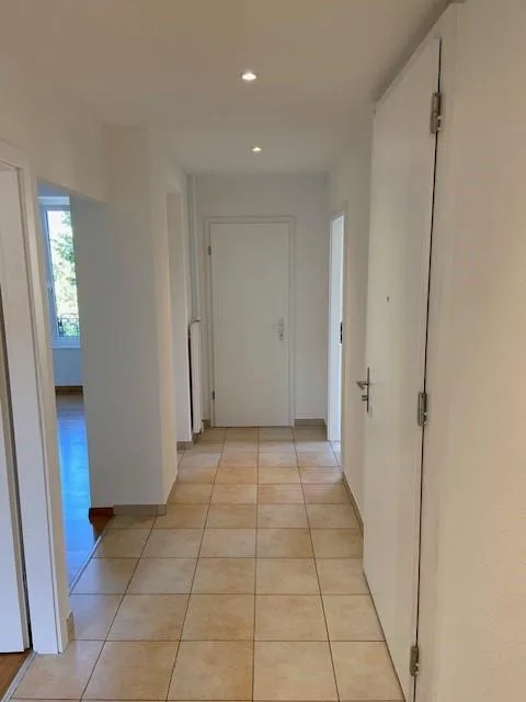 Wohnung 3,5 Zimmer in kleinem Gebäude