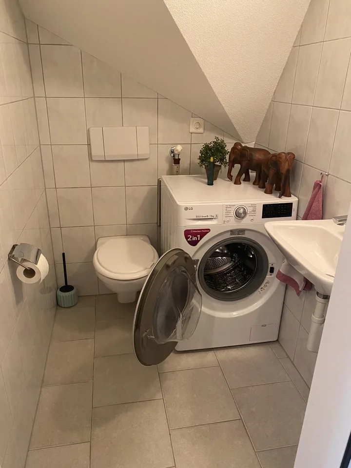 Modern 4.5-room apartment with balcony in Egnach