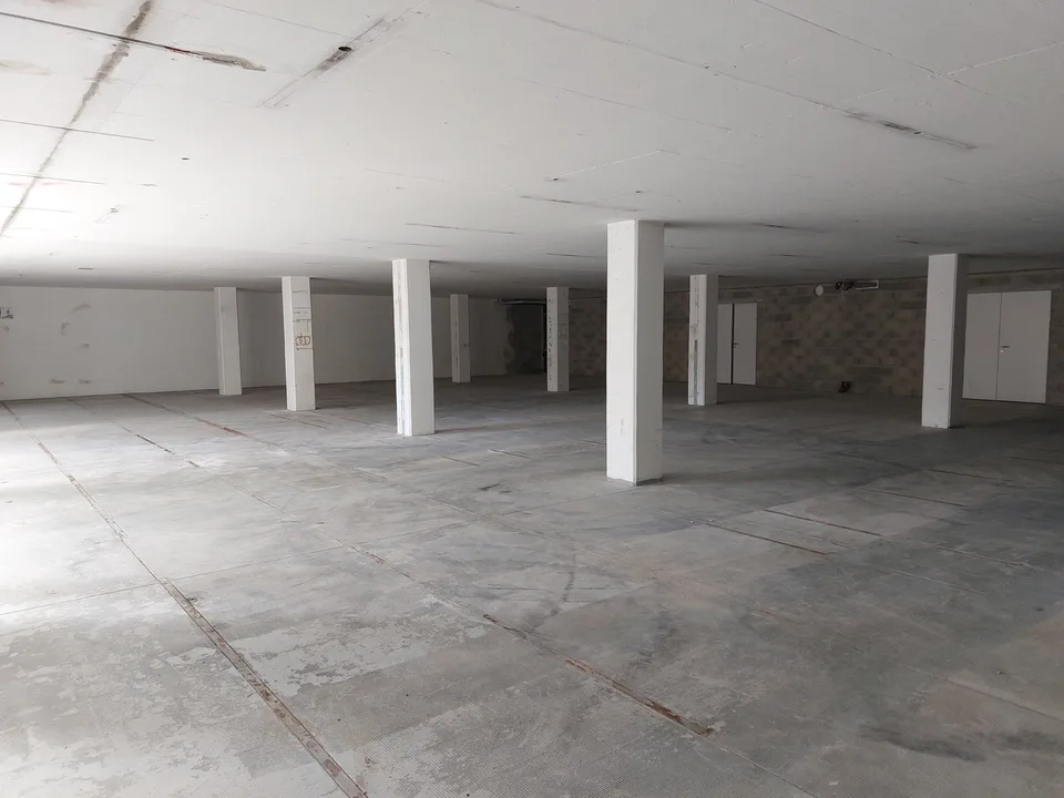 Atelier/Büro 150 m2 auf Maß - Nahe bei Geschäften und Verkehrsmitteln