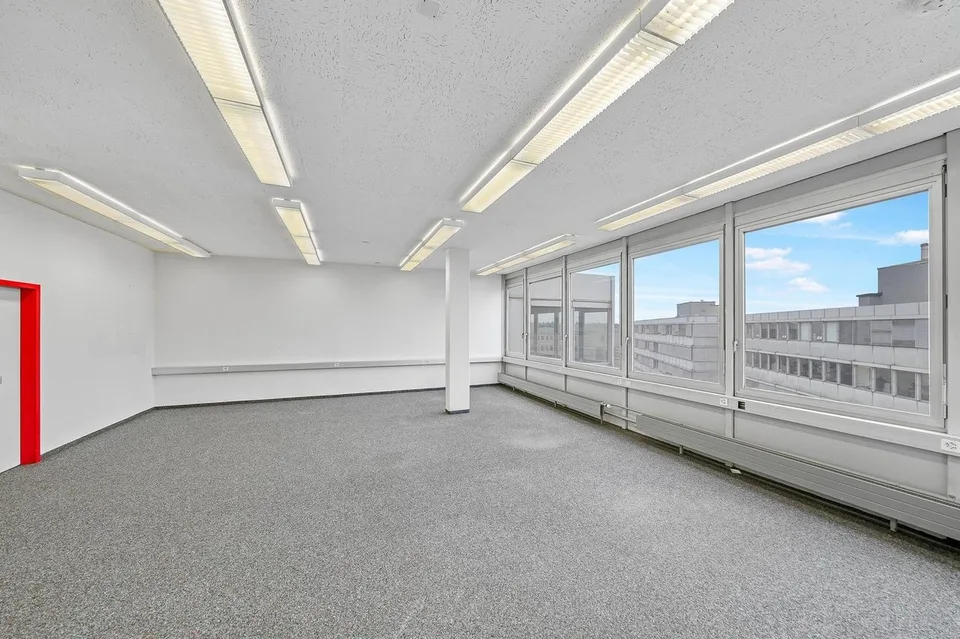 "Schicke Bürofläche hoch über Glattbrugg!" – Foto 10 von 15
