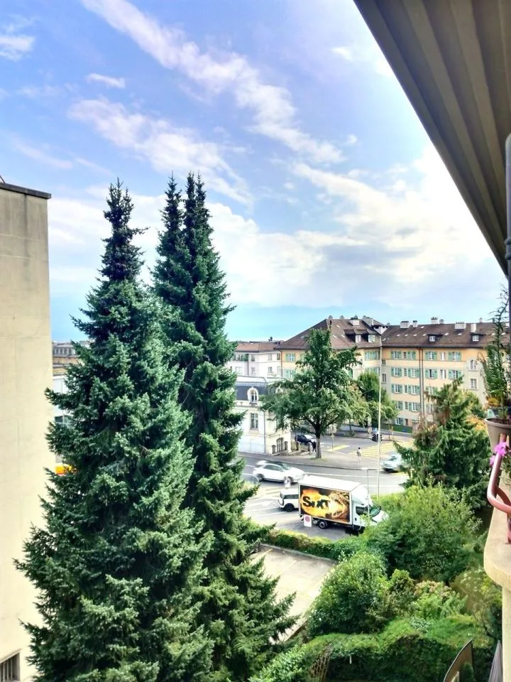 Bello appartamento arredato a Losanna / 3.5 locali / 2 camere da letto / 1 bagno / 1 balcone