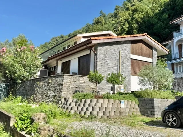 LOCARNO (Solduno) - AFFITTASI CASETTA DI 2.5 LOCALI AD USO SECONDARIO / PER VACANZE