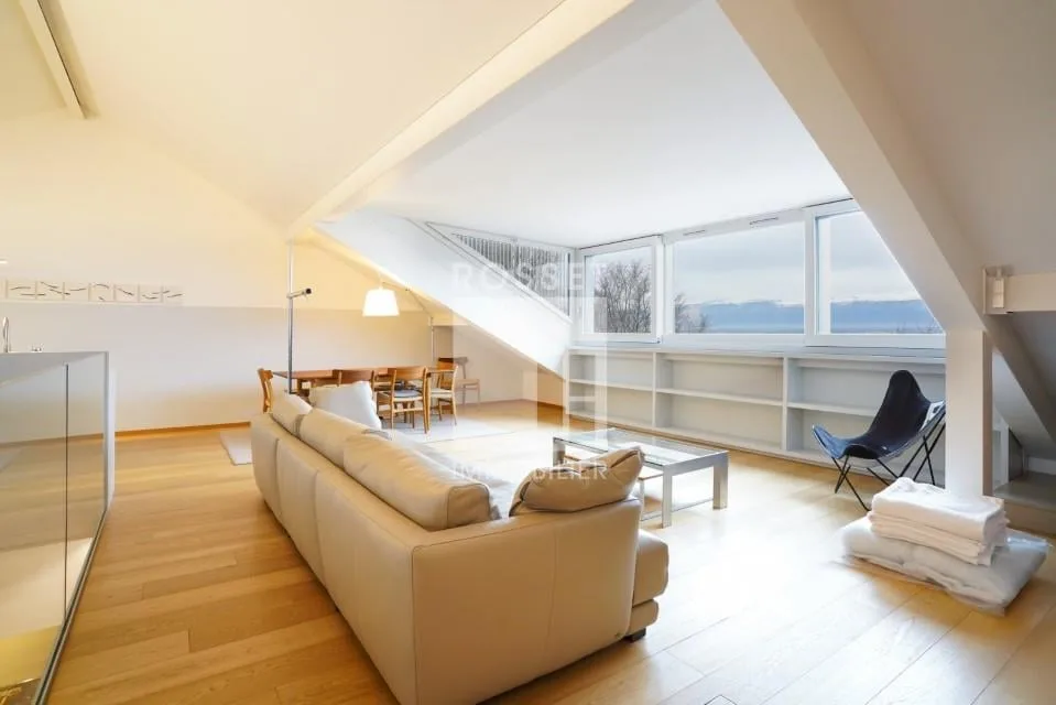 Bello appartamento duplex di 6 locali al 3° piano