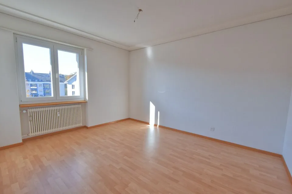 Sonnige & helle Wohnung mit Balkon an ruhiger Lage