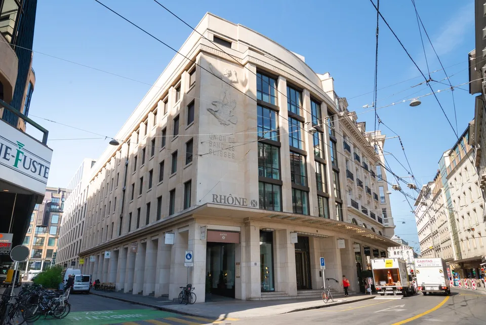 Büro für 4 Personen bei Regus Rhone 8