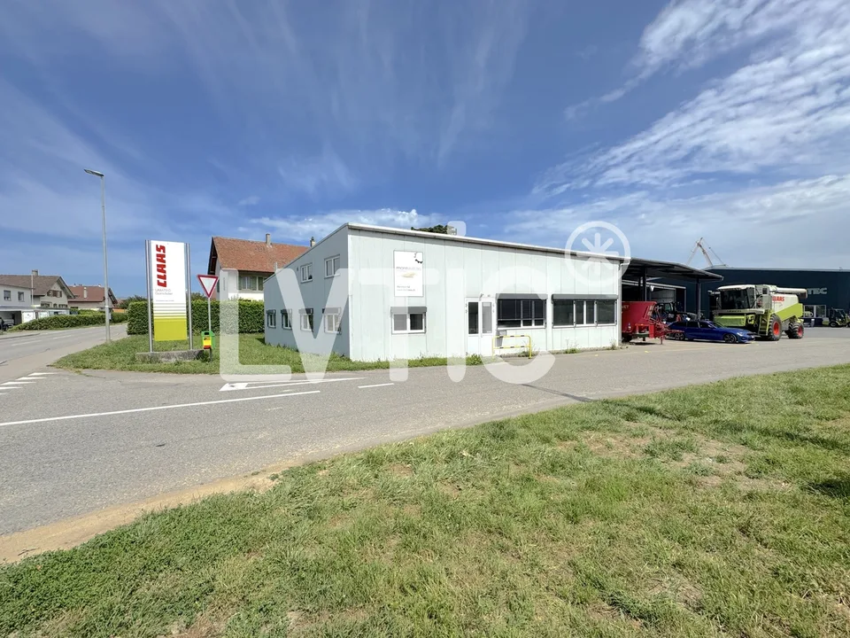 Small independent building, 286 m2 workshop for rent in Domdidier – photo 9 of 12