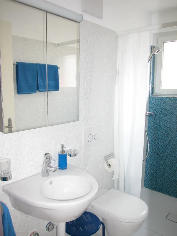 Moderne Studiozimmer für Langzeitaufenthalte - zentral in Winterthur-Veltheim gelegen