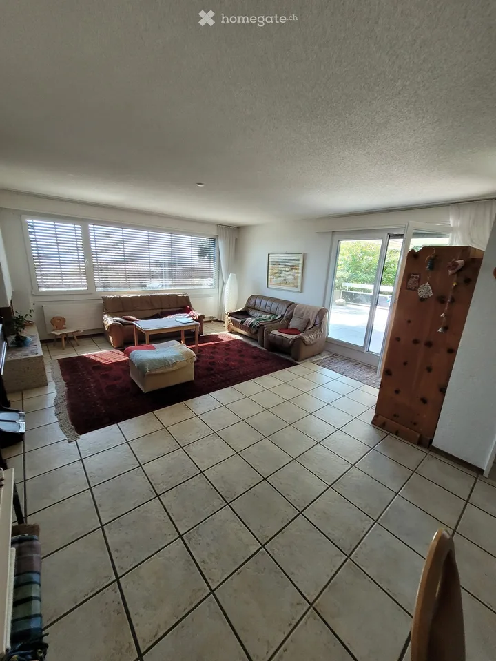 2 1/2 Z. - Terrassenwohnung in Leubringen