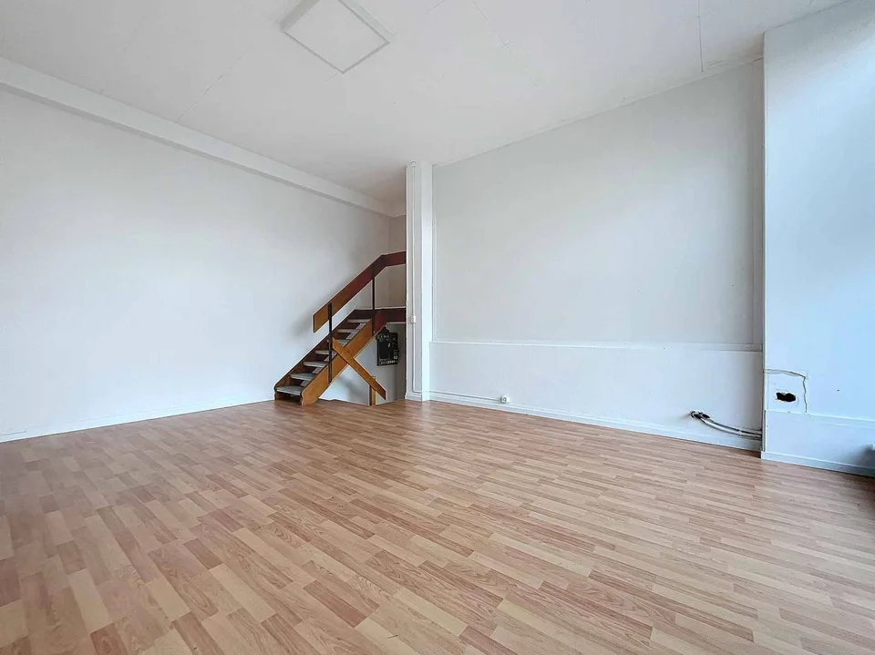 Verkaufsfläche von ca. 75m2 - Gambetta 22