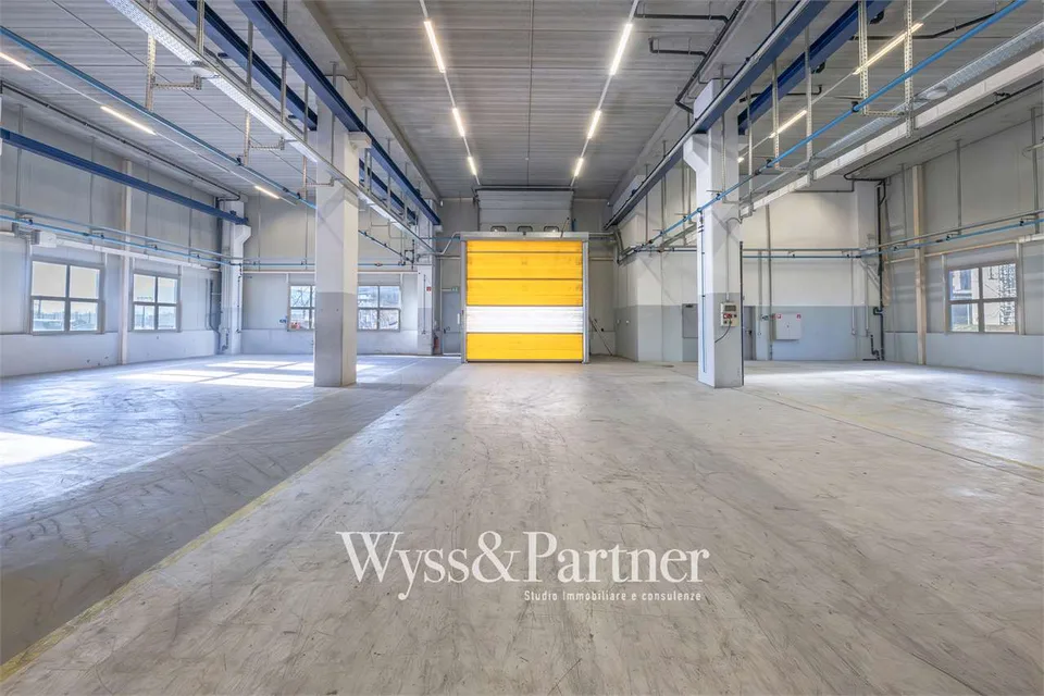 Agno - vaste espace commercial