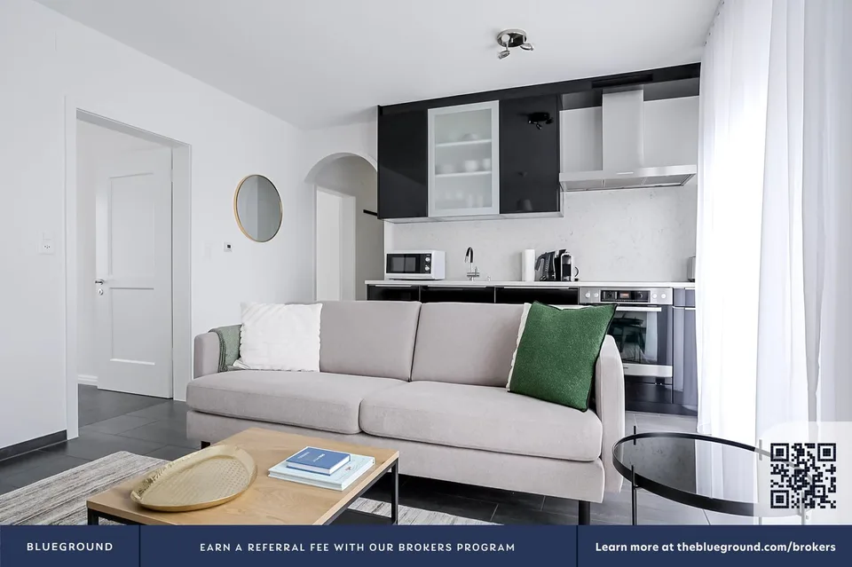 Zentrale 3.5 Zimmerwohnung in Seefeld mit grosser Terrasse
