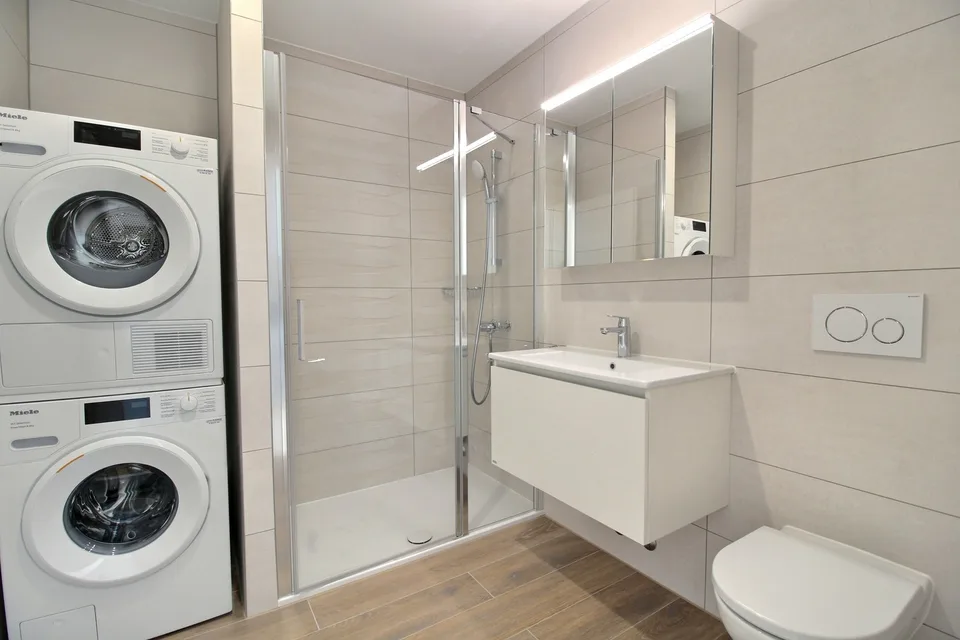Helles 2.5-Zimmer-Attikawohnung in Marly