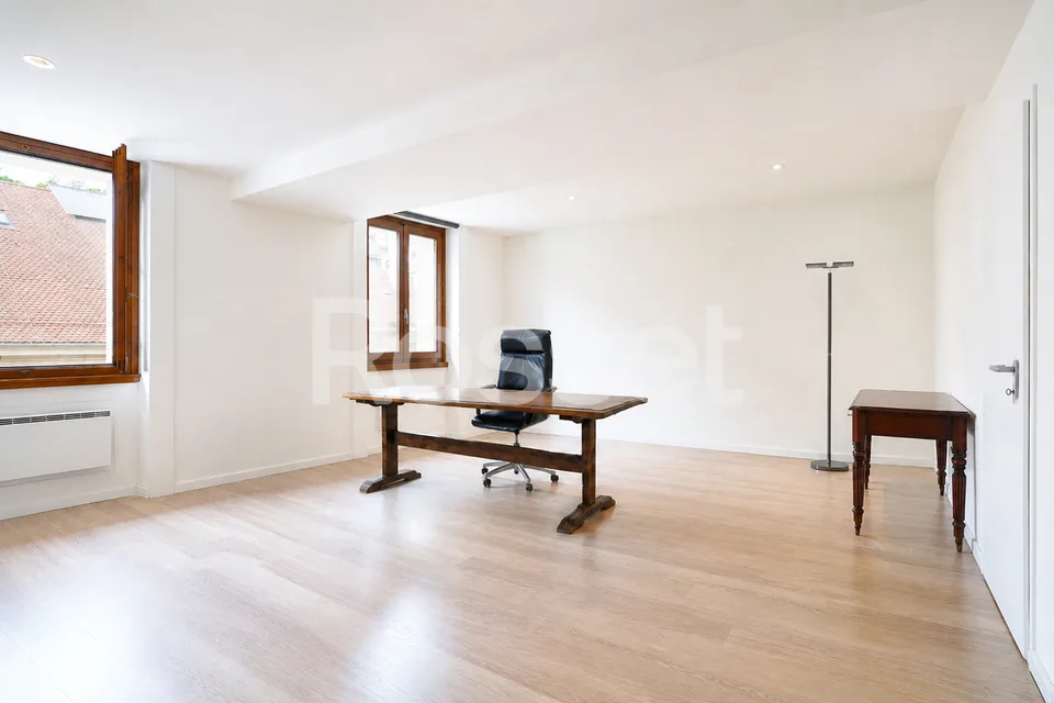 Bureaux d'env. 68 m² au 3ème étage