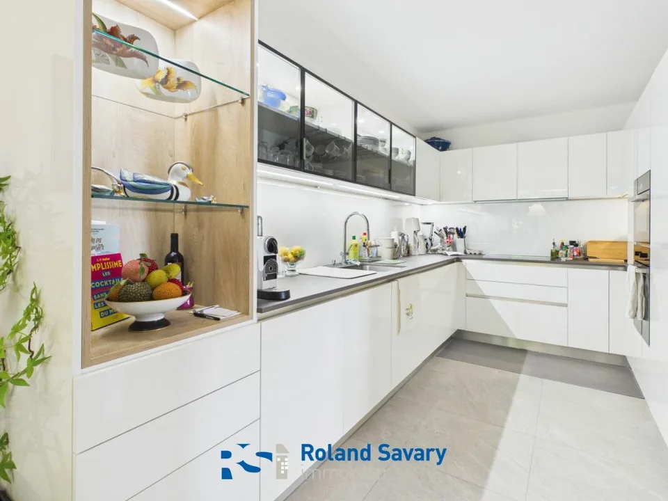 4,5 Zimmer von hohem Standard - Terrasse 99 m² & Seeblick
