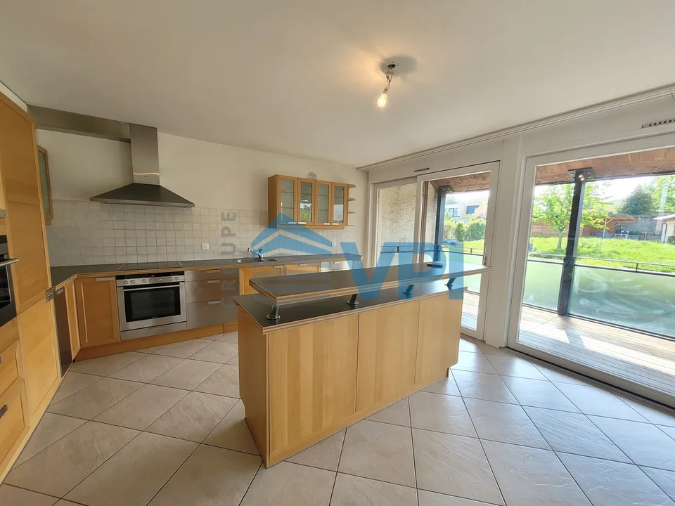 Luxueux appartement de 6 pièces à Bernex