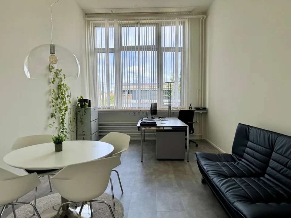 130 m² di spazio per ufficio in affitto con posti auto – foto 11 di 12
