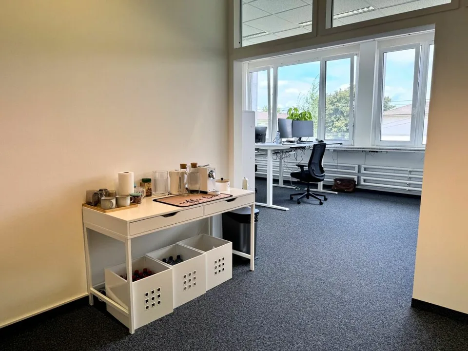 130 m² Büroräumlichkeit inkl. Parkplätze zu Vermieten