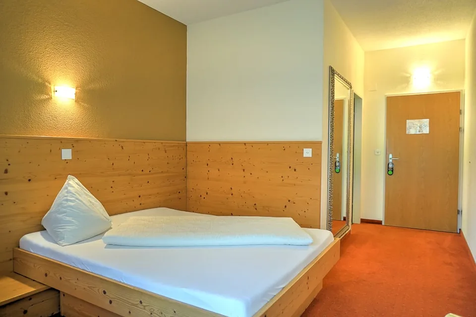 Studio meublé double avec balcon dans le Parkhotel Wangs disponible immédiatement
