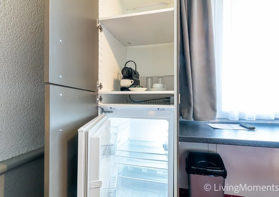 Studio meublé double avec balcon dans le Parkhotel Wangs disponible immédiatement
