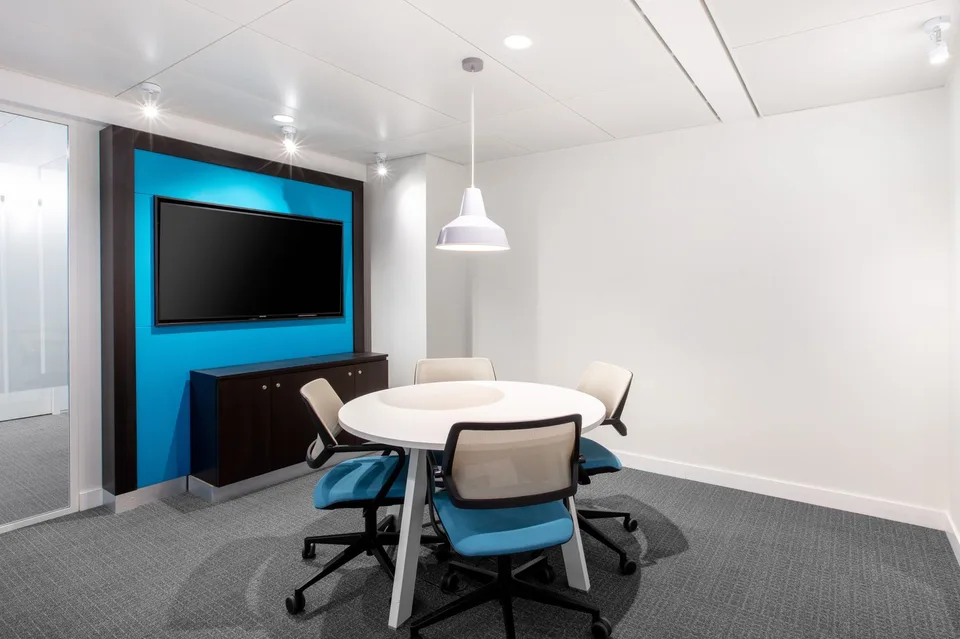 Privater Büroraum für 2 in Regus Stauffacher