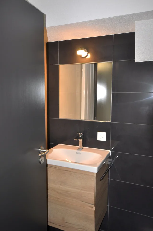Très beau local commercial neuf de 63 m2 à Porrentruy – photo 12 sur 13