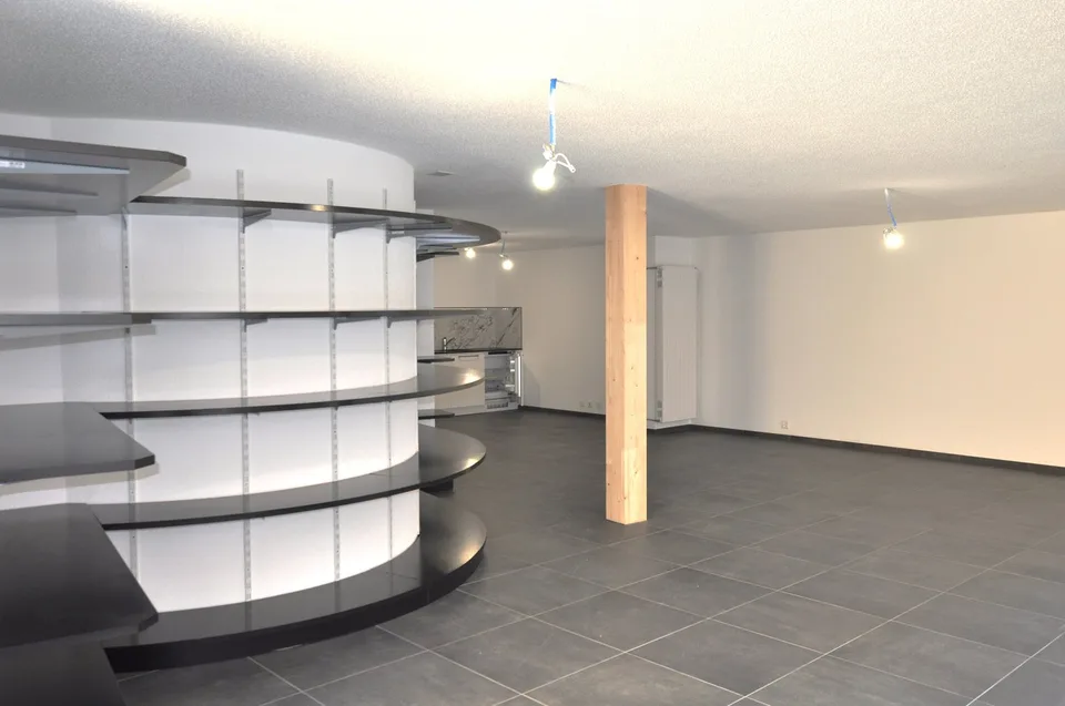 Très beau local commercial neuf de 63 m2 à Porrentruy – photo 9 sur 13