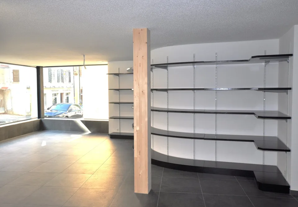 Très beau local commercial neuf de 63 m2 à Porrentruy – photo 6 sur 13