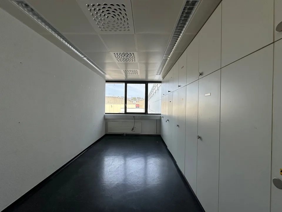 172 m2 di spazio ufficio/commerciale in una posizione attraente ad Arbon – foto 10 di 11