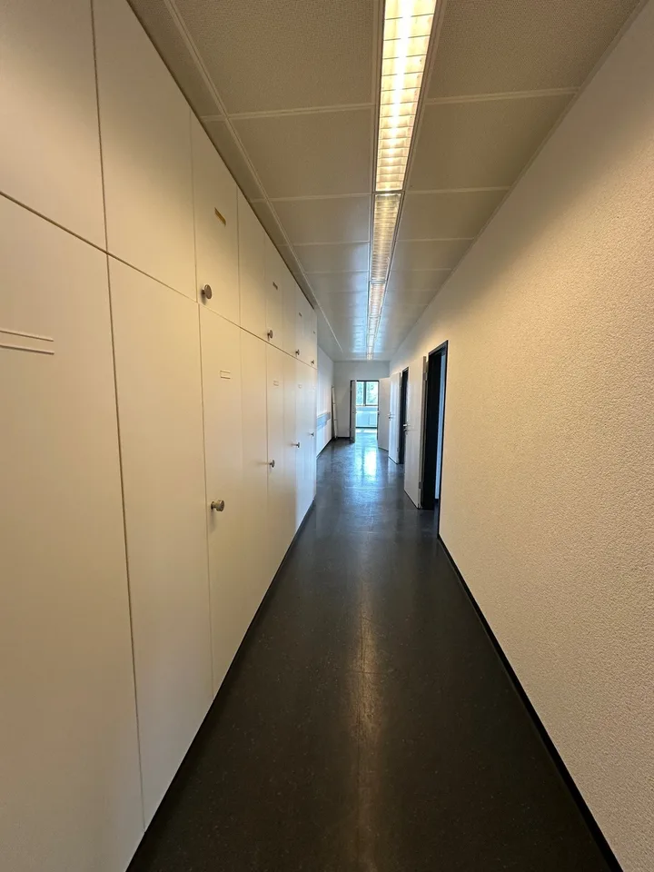 172 m2 di spazio ufficio/commerciale in una posizione attraente ad Arbon – foto 6 di 11