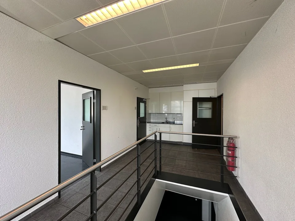 172 m2 di spazio ufficio/commerciale in una posizione attraente ad Arbon – foto 7 di 11
